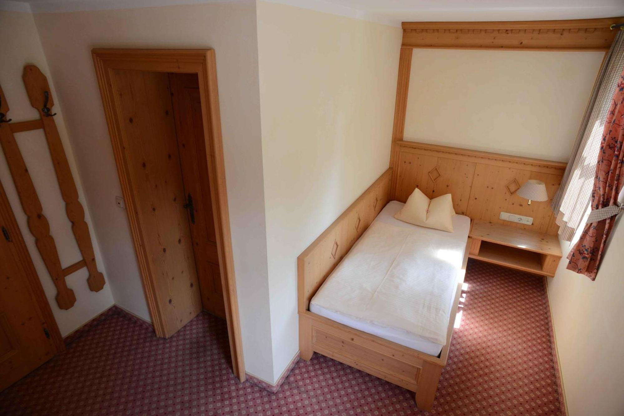 Alpengasthof Zur Post Schattwald Kamer foto