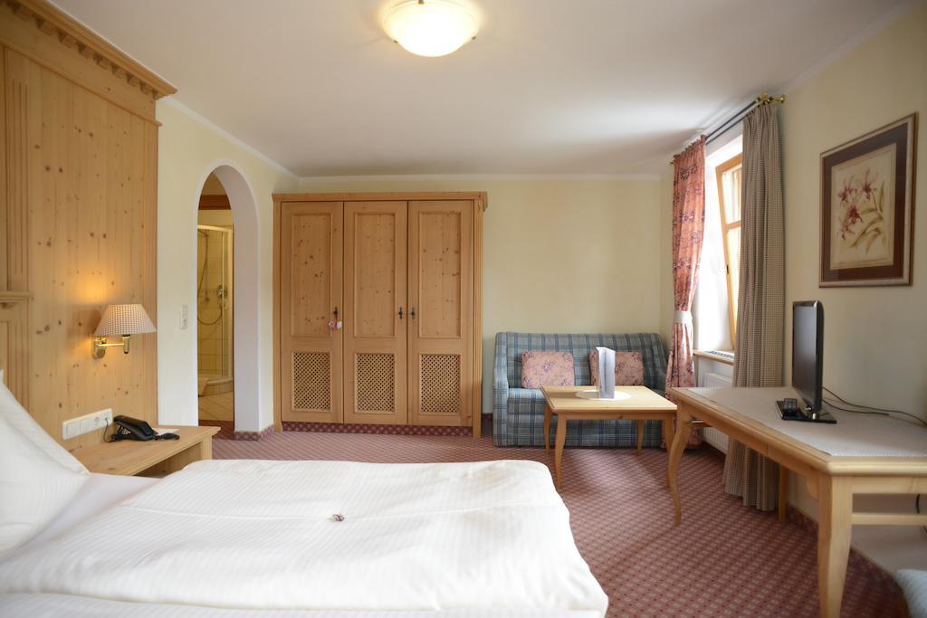 Alpengasthof Zur Post Schattwald Kamer foto